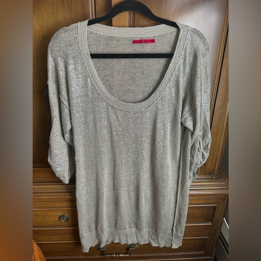 VELVET silver tunic, light sweater. Great condition 100 linen.